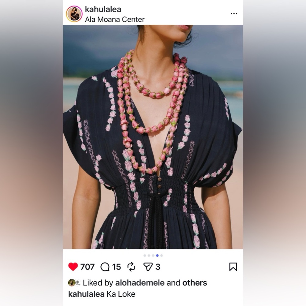 Kahulale’a Keola dress from the Lei Loke Collection size Medium - Picture 4 of 10